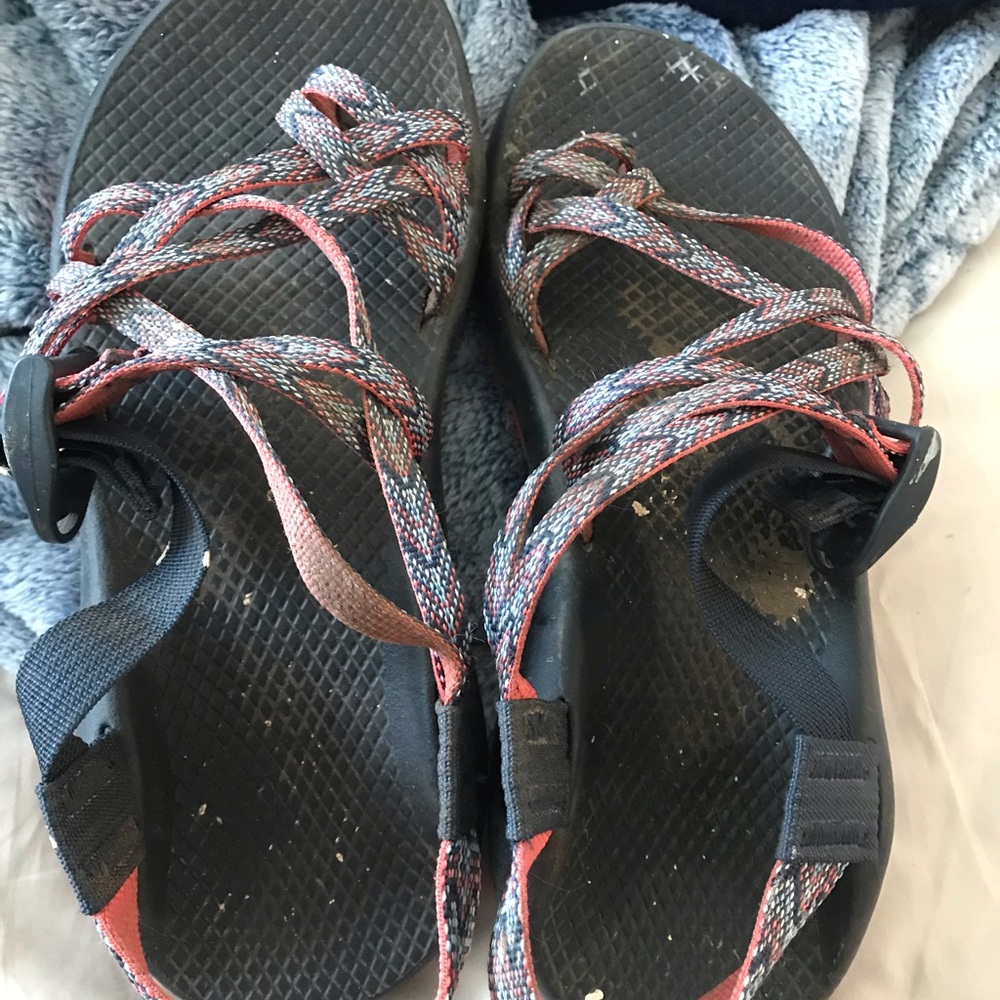 Chacos Size 8